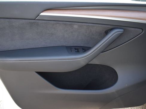 Used 2023 Tesla Model Y Long Range AWD/4WD image 16