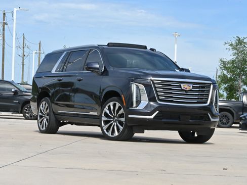 Used 2025 Cadillac Escalade ESV Premium Luxury Platinum AWD/4WD image 2