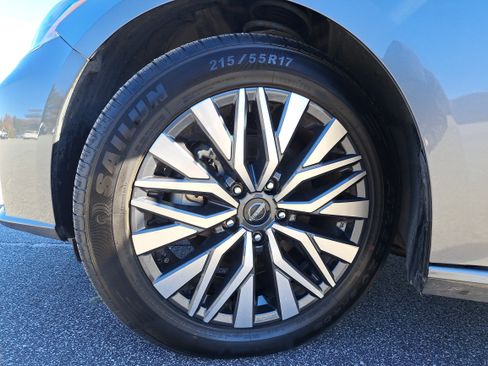 Used 2024 Nissan Altima 2.5 SV image 29