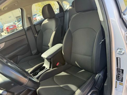Used 2019 Kia Forte LXS image 13