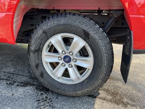 Used 2015 Ford F150 XLT AWD/4WD image 12