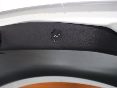 Used 2023 Tesla Model 3 Standard Range image 50