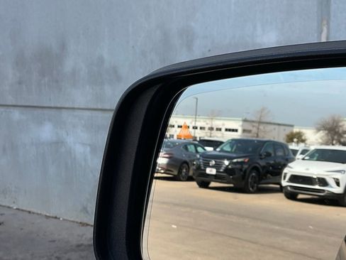 Used 2015 Dodge Durango R/T w/ Technology Group image 21