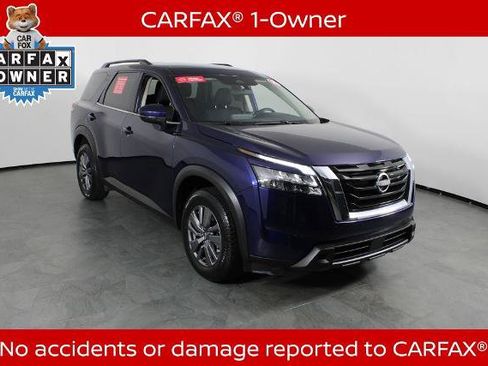 Certified 2025 Nissan Pathfinder SV FWD image 5