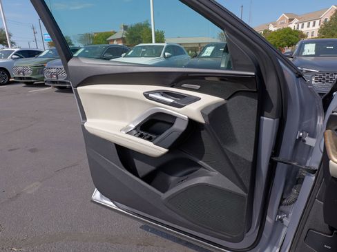 Used 2025 Audi Q5 Premium Plus w/ Premium Plus image 22