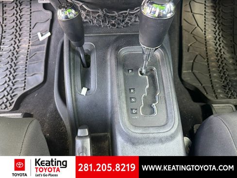 Used 2013 Jeep Wrangler Rubicon w/ PWR Convenience Group AWD/4WD image 20
