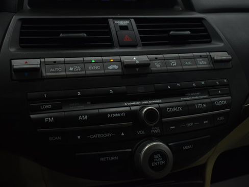 Used 2012 Honda Crosstour EX-L image 25