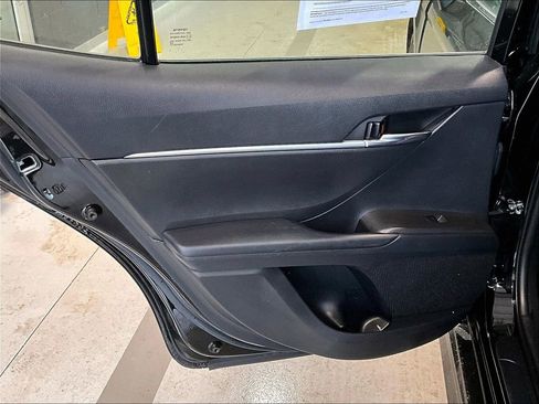 Used 2023 Toyota Camry SE w/ Cold Weather Package image 20