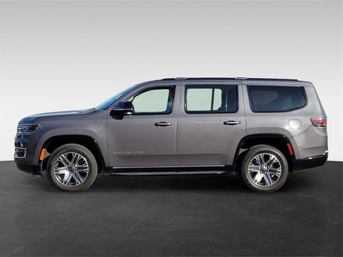 Used 2024 Jeep Wagoneer Series II image 7