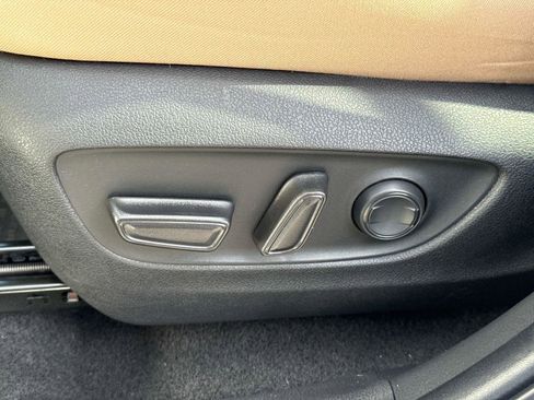 Used 2023 Toyota RAV4 XLE image 18