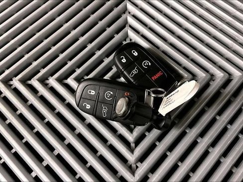 Used 2024 Dodge Durango R/T w/ Blacktop Package AWD/4WD image 12