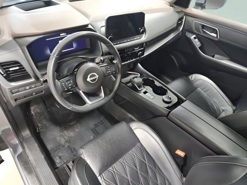 Used 2023 Nissan Rogue Platinum w/ Platinum Premium Package image 27