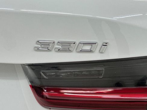Used 2026 BMW 330i Sedan w/ Premium Package RWD image 17