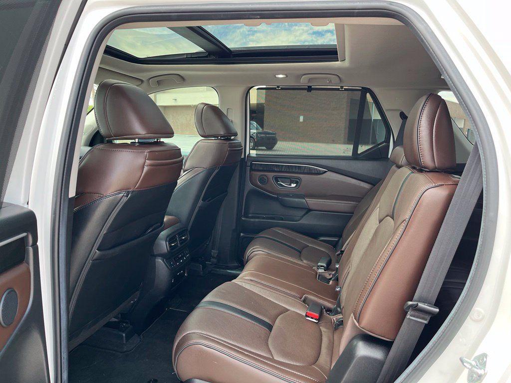 Used 2024 Honda Pilot Elite image 15