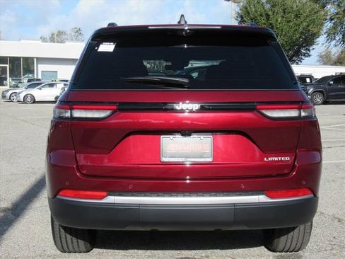 New 2026 Jeep Grand Cherokee Limited RWD image 6
