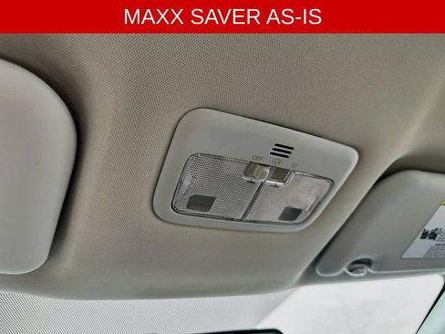 Used 2015 Toyota Corolla LE FWD image 31