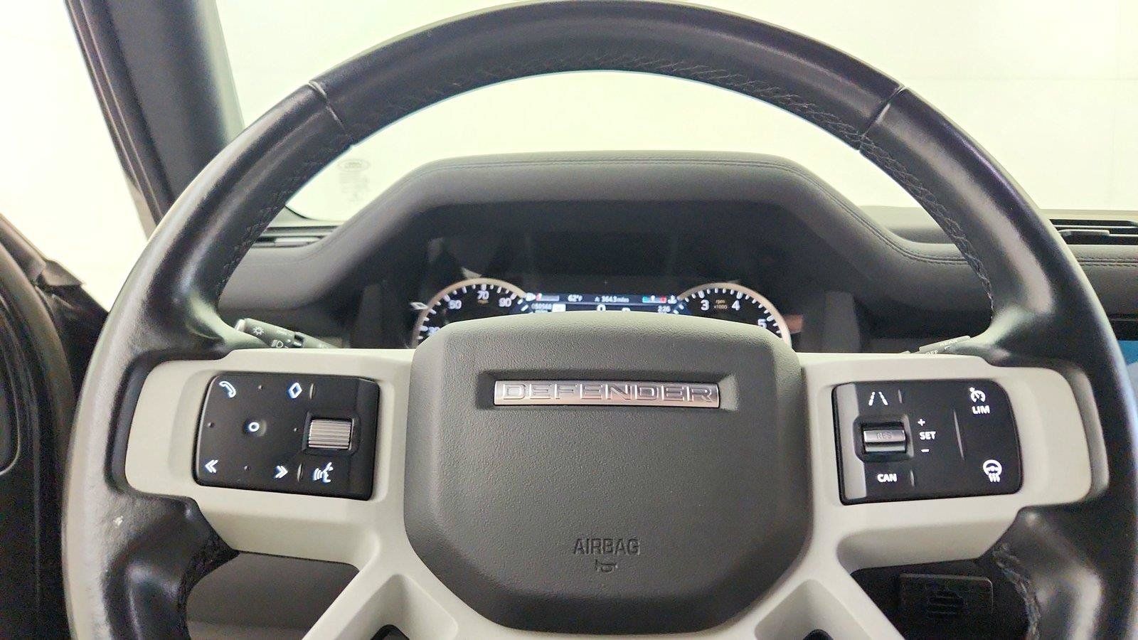 Used 2023 Land Rover Defender 110 SE AWD/4WD image 18