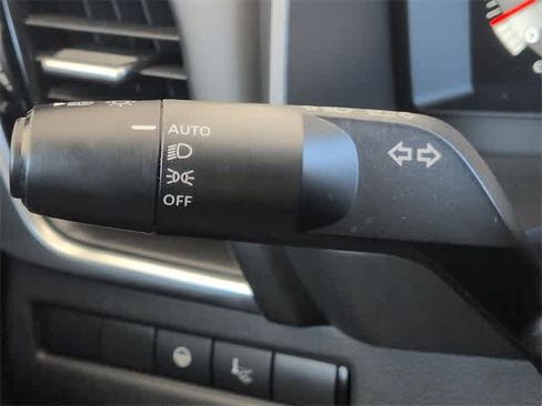 Used 2023 Nissan Rogue Platinum w/ Platinum Premium Package image 29