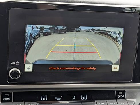 Used 2025 Toyota Camry SE FWD image 17