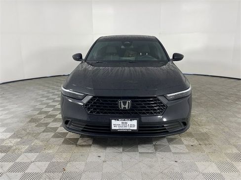 Used 2025 Honda Accord Sport image 27