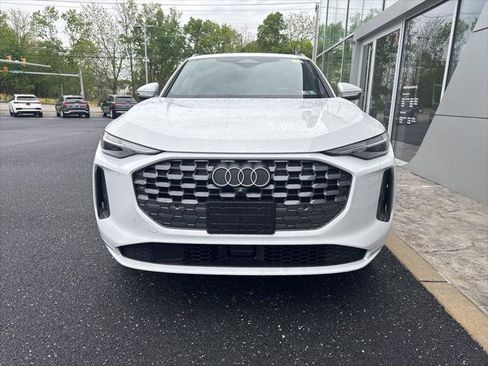 Certified 2025 Audi Q5 Premium w/ Premium Plus AWD/4WD image 33