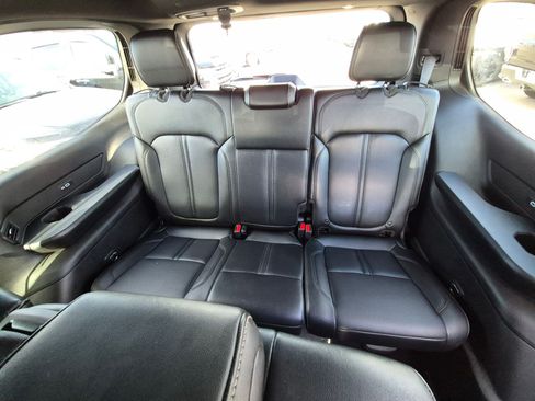 Used 2023 Jeep Wagoneer 4WD image 29