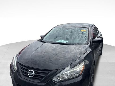 Used 2018 Nissan Altima 2.5 SR w/ SR Midnight Edition image 1