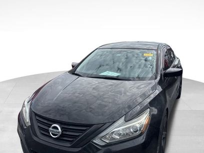 Used 2018 Nissan Altima 2.5 SR w/ SR Midnight Edition