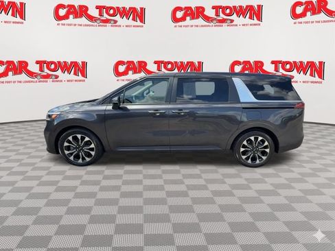 Used 2024 Kia Carnival EX FWD image 5