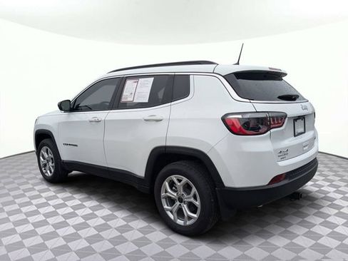 Used 2025 Jeep Compass Latitude w/ Convenience Group image 5