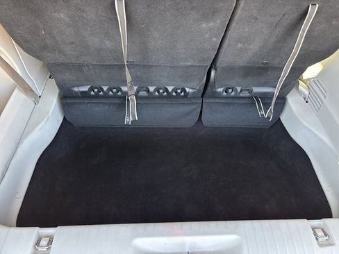 Used 2024 Chrysler Pacifica Touring-L image 7