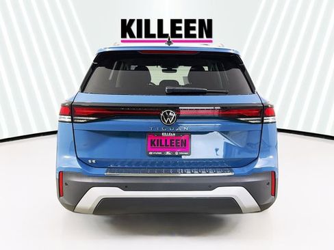 New 2026 Volkswagen Tiguan SE FWD image 6