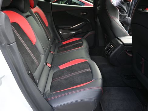 Used 2022 Aston Martin DBX AWD/4WD image 52