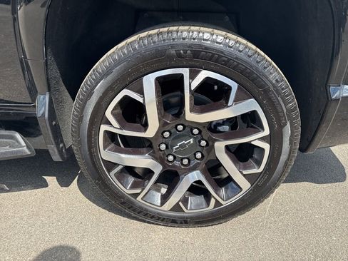 Used 2024 Chevrolet Silverado EV RST image 34