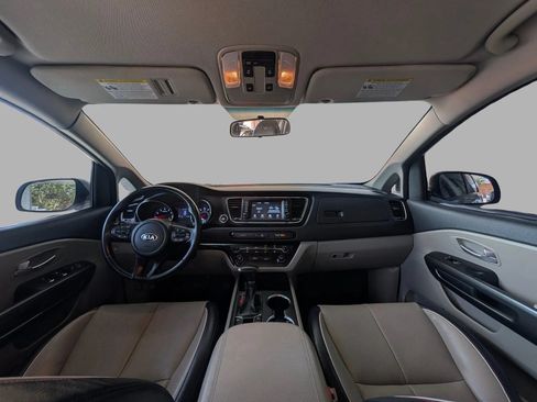 Used 2019 Kia Sedona EX FWD image 32