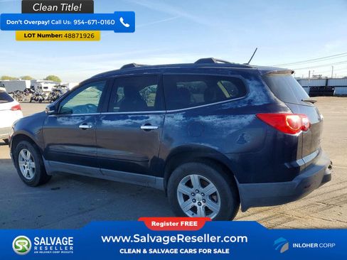 Used 2012 Chevrolet Traverse LT image 3