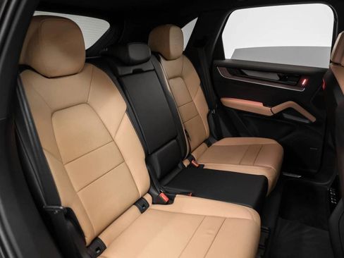 New 2025 Porsche Cayenne image 78