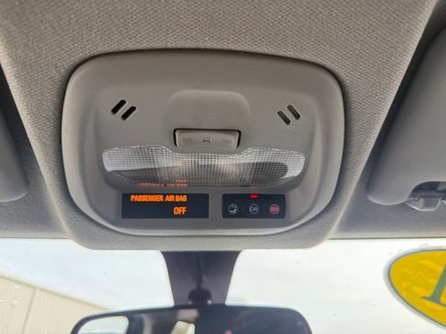 Used 2021 Chevrolet Spark LT image 32