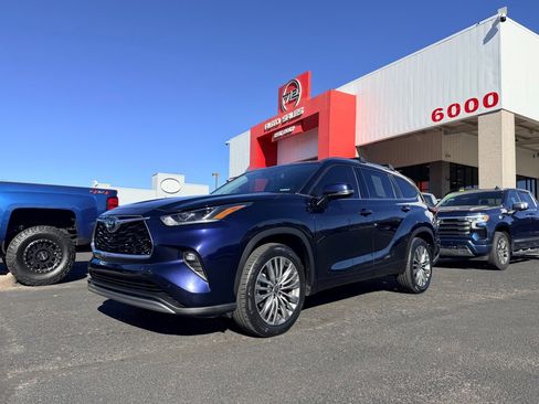 Used 2022 Toyota Highlander Platinum image 36