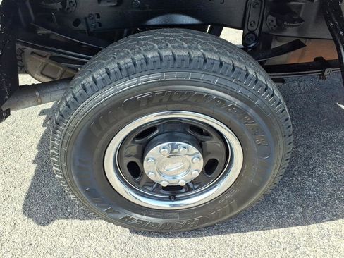 Used 2017 Ford F250 XL w/ Power Equipment Group image 18