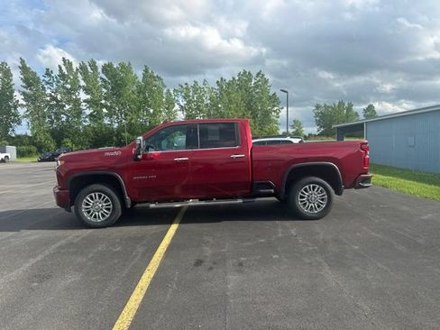Used 2020 Chevrolet Silverado 2500 High Country w/ Technology Package AWD/4WD image 5