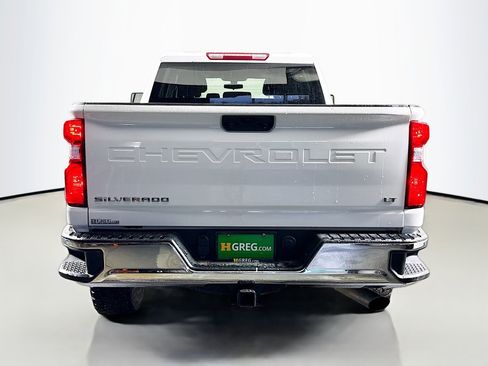 Used 2023 Chevrolet Silverado 2500 LT w/ Convenience Package image 8