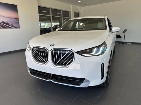 New 2026 BMW X3 xDrive30i w/ Premium Package AWD/4WD image 3