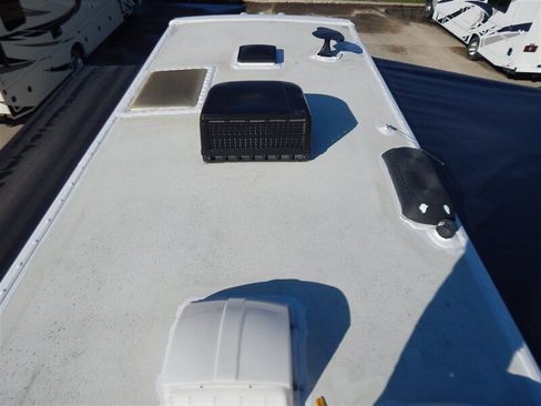 Used 2015 Mercedes-Benz Sprinter 3500 image 48