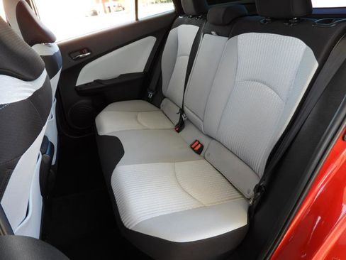 Used 2017 Toyota Prius Two image 31