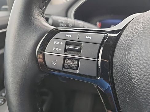 Used 2023 Honda Pilot Elite image 42