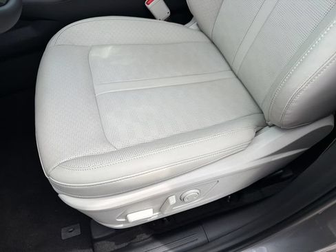 Certified 2025 Kia Sorento EX FWD image 19
