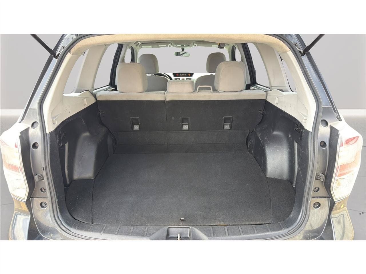 Used 2017 Subaru Forester 2.5i AWD/4WD image 29