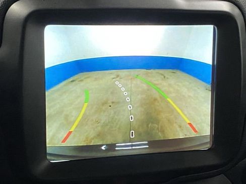 Used 2022 Jeep Renegade Trailhawk w/ Trailer Tow Group image 10