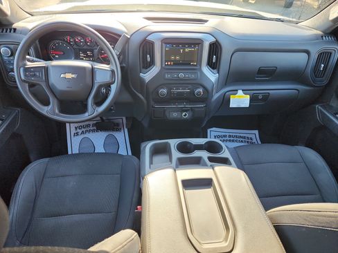 Used 2019 Chevrolet Silverado 1500 W/T w/ Trailering Package image 34